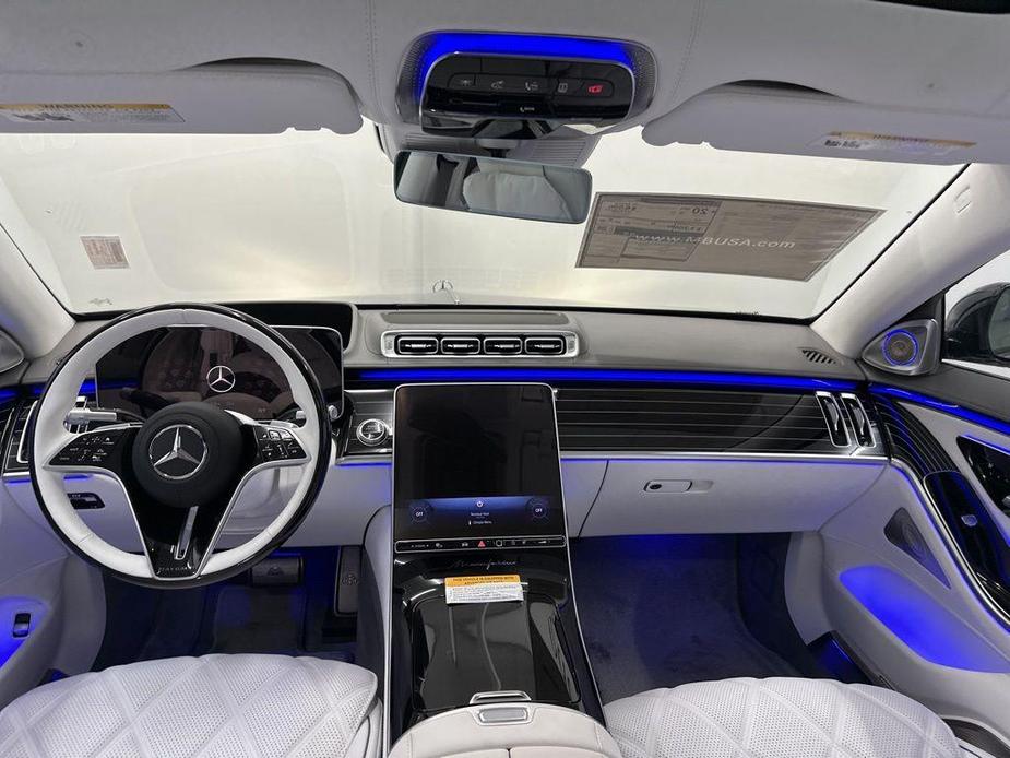 new 2025 Mercedes-Benz Maybach S 580 car, priced at $240,610