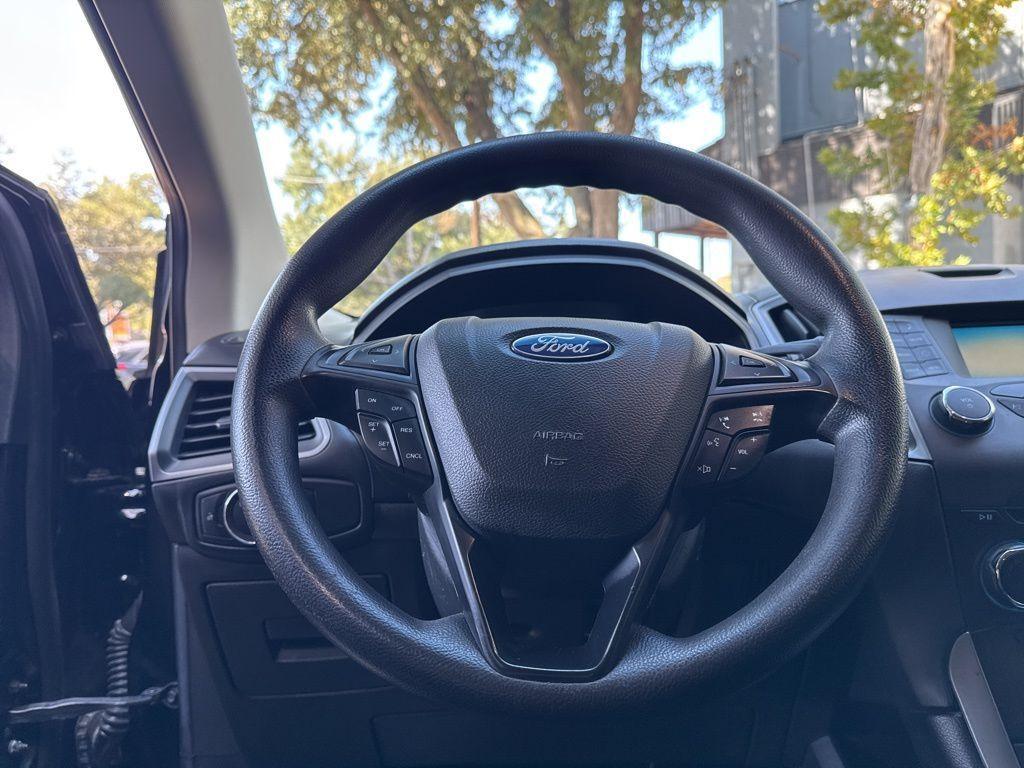 used 2017 Ford Edge car, priced at $10,900