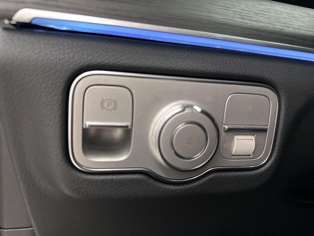 new 2026 Mercedes-Benz GLE 450 car, priced at $79,700