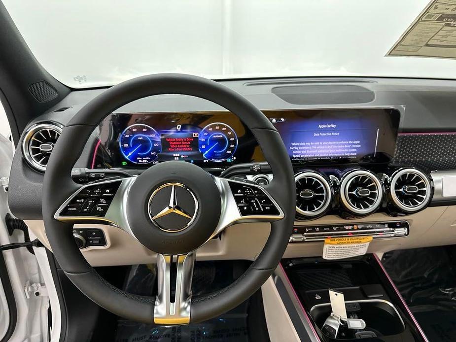 new 2024 Mercedes-Benz EQB 250 car, priced at $58,975