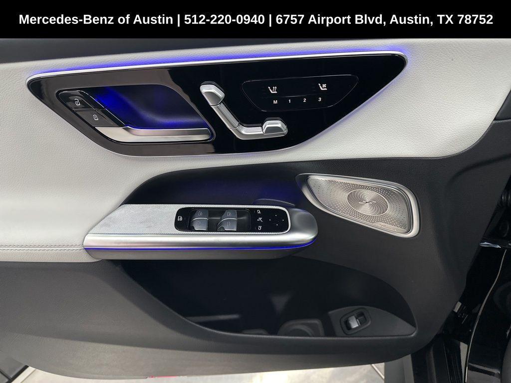 new 2025 Mercedes-Benz GLC 300 car, priced at $60,460