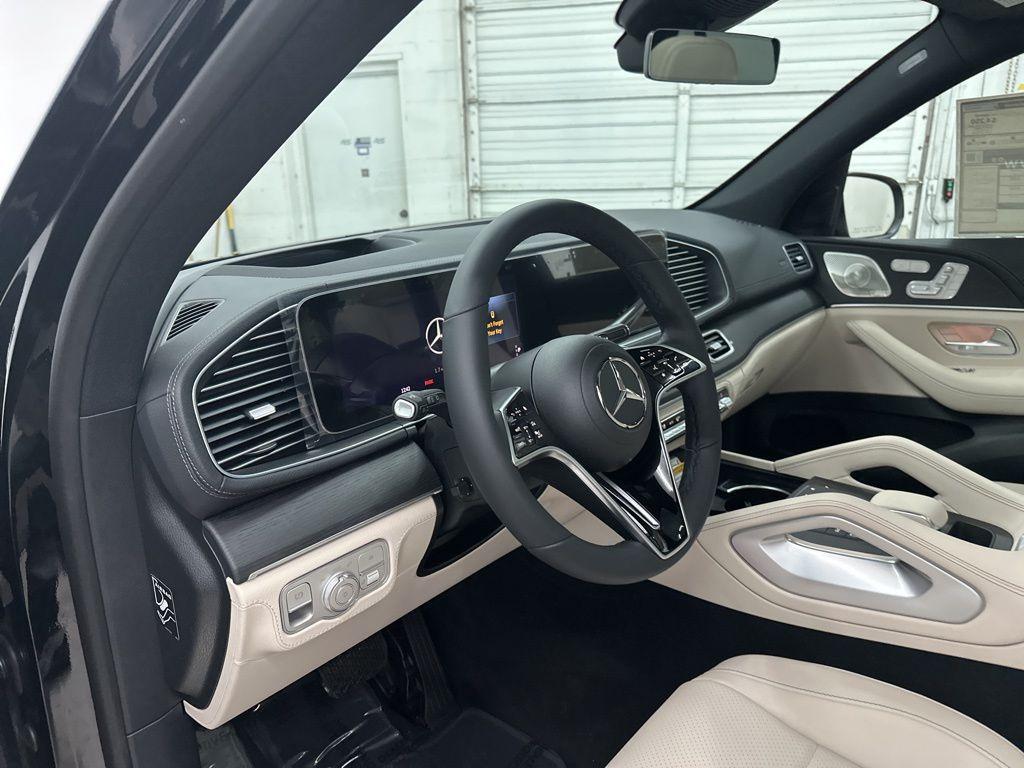 new 2025 Mercedes-Benz GLE 350 car, priced at $70,070