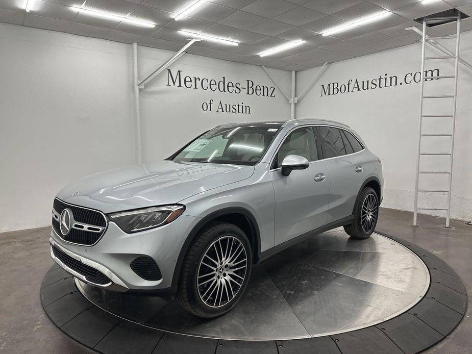 new 2025 Mercedes-Benz GLC 300 car, priced at $60,060