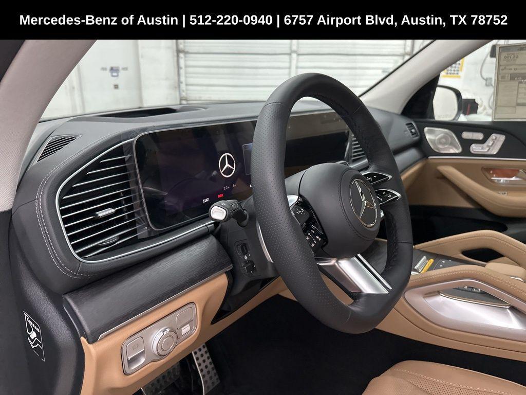 new 2025 Mercedes-Benz GLS 450 car, priced at $100,290