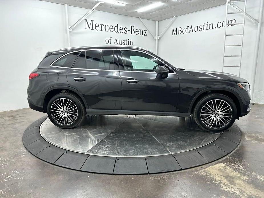 new 2025 Mercedes-Benz GLC 300 car, priced at $58,800