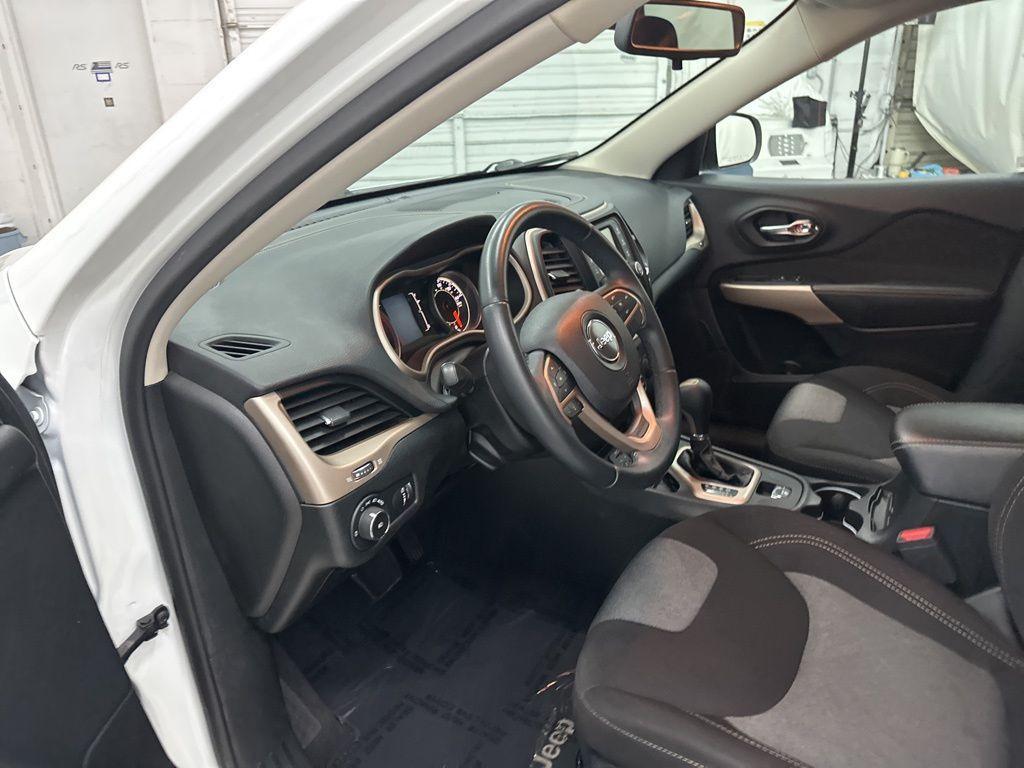 used 2018 Jeep Cherokee car, priced at $12,900