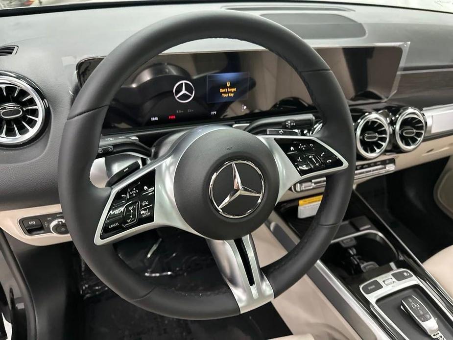 new 2025 Mercedes-Benz GLB 250 car, priced at $51,670