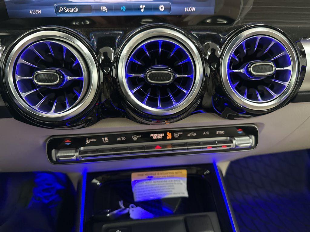 new 2025 Mercedes-Benz GLB 250 car, priced at $59,480