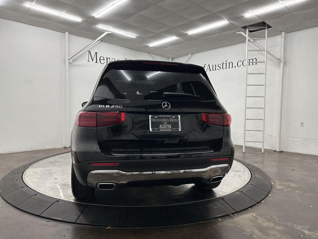 new 2025 Mercedes-Benz GLB 250 car, priced at $59,480