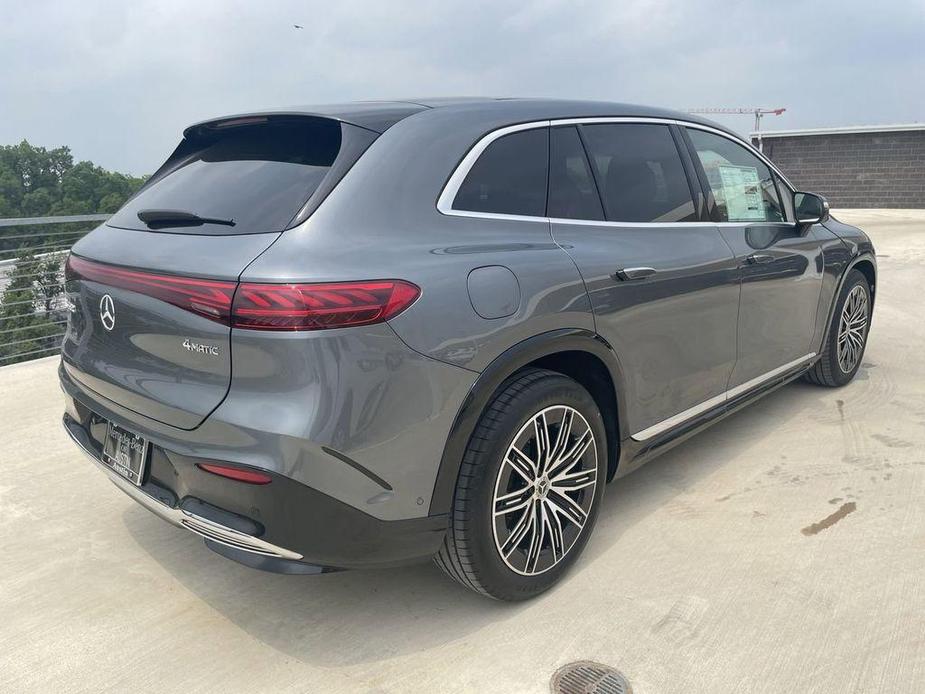 new 2023 Mercedes-Benz EQS 580 car, priced at $110,575