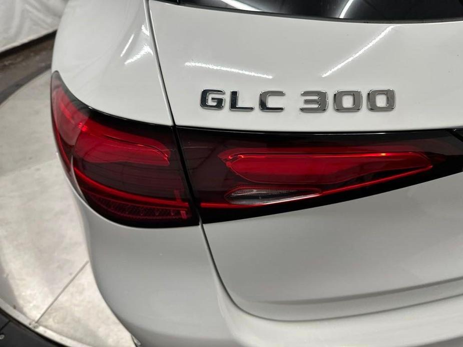 new 2025 Mercedes-Benz GLC 300 car, priced at $57,600