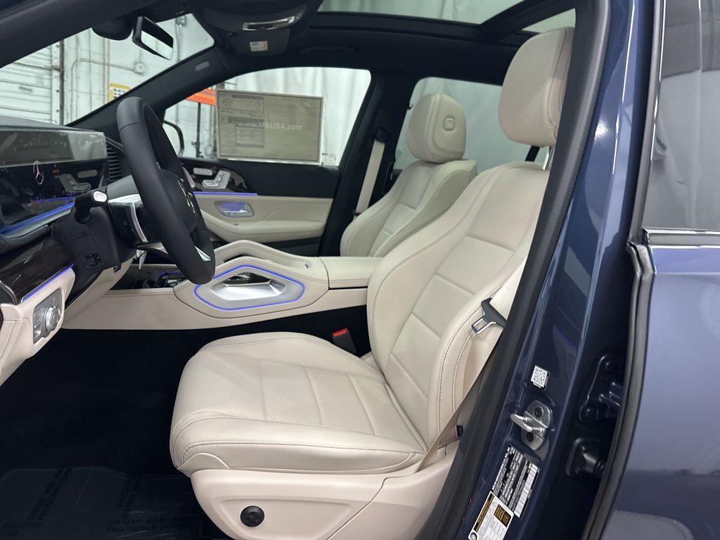 new 2026 Mercedes-Benz GLS 450 car, priced at $98,385