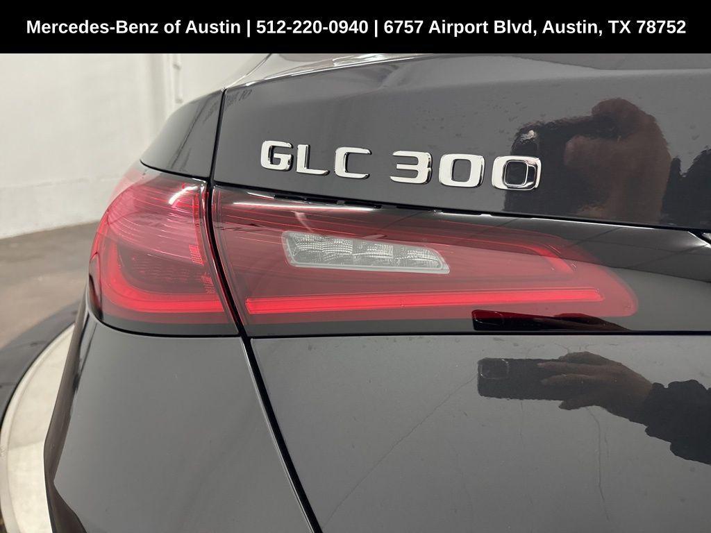 new 2025 Mercedes-Benz GLC 300 car, priced at $62,410