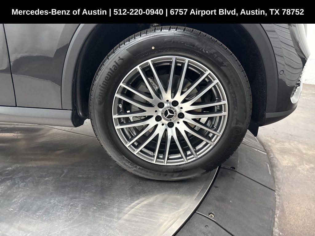 new 2025 Mercedes-Benz GLC 300 car, priced at $62,410