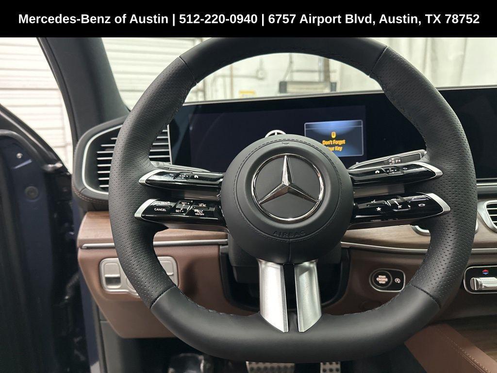 new 2025 Mercedes-Benz GLS 450 car, priced at $95,670