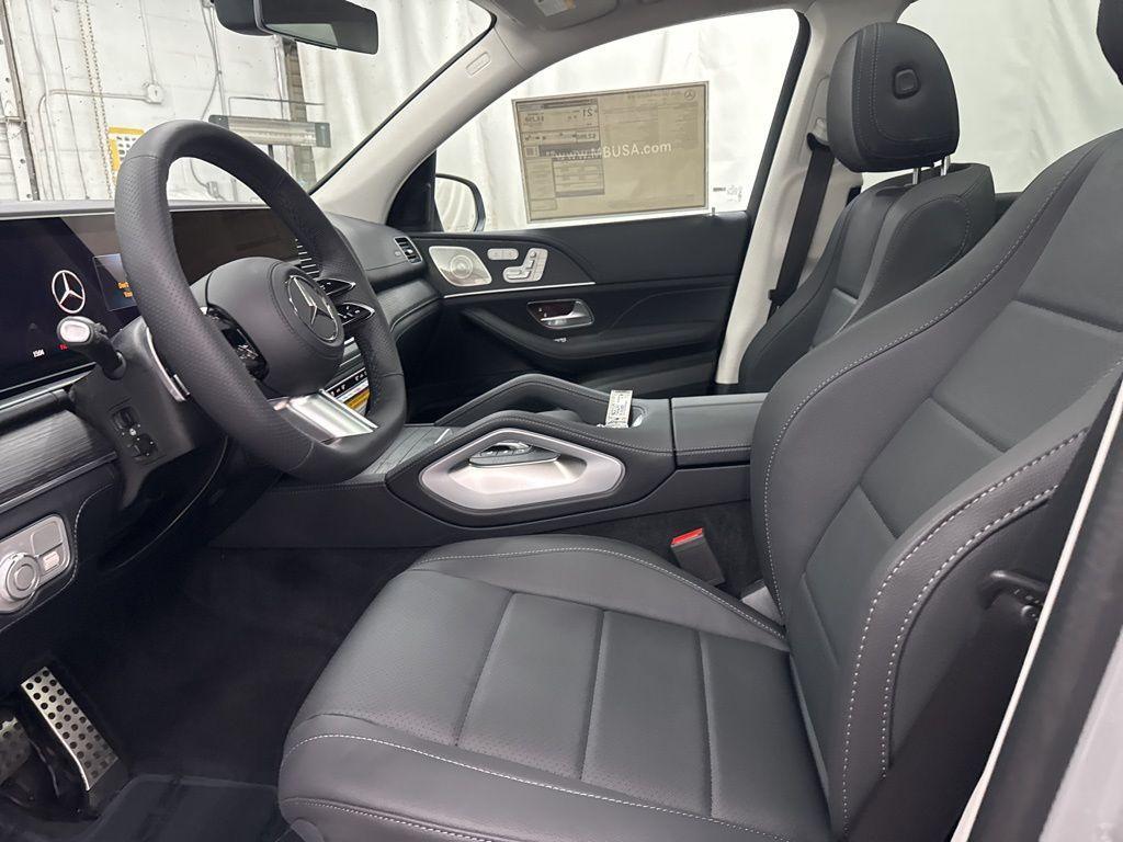 new 2026 Mercedes-Benz GLS 450 car, priced at $100,795