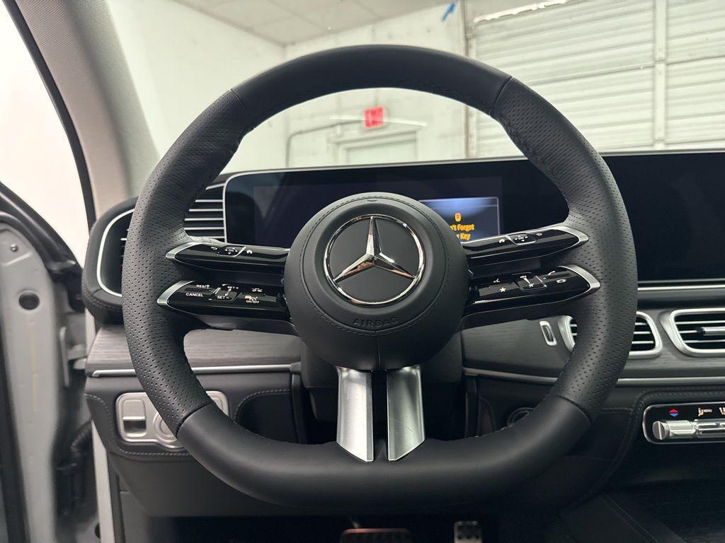 new 2026 Mercedes-Benz GLS 450 car, priced at $100,795