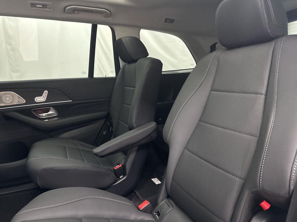 new 2026 Mercedes-Benz GLS 450 car, priced at $100,795