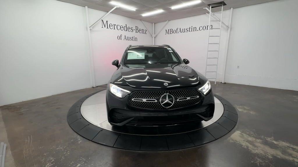 new 2025 Mercedes-Benz GLC 300 car, priced at $60,100