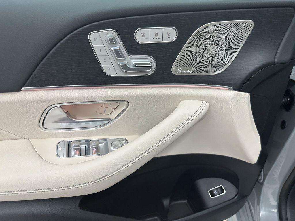 new 2025 Mercedes-Benz GLE 350 car, priced at $74,655