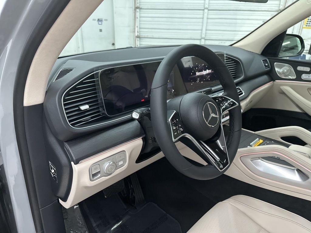 new 2025 Mercedes-Benz GLE 350 car, priced at $74,655
