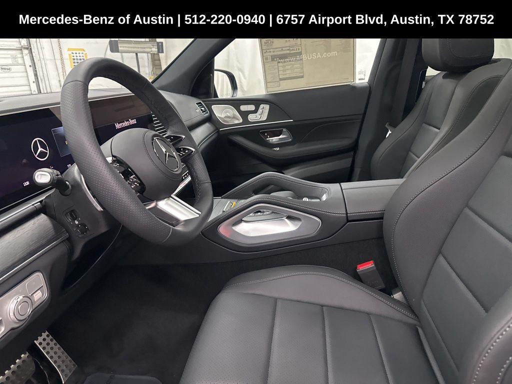 new 2025 Mercedes-Benz GLS 450 car, priced at $97,455