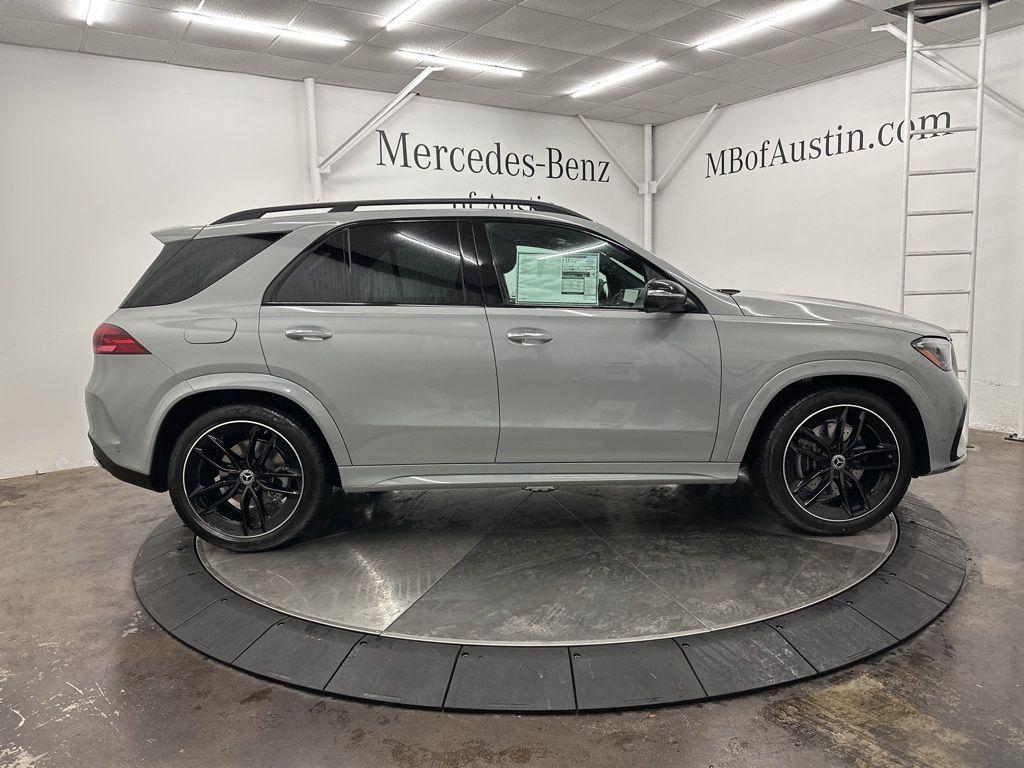 new 2025 Mercedes-Benz GLE 580 car, priced at $108,015