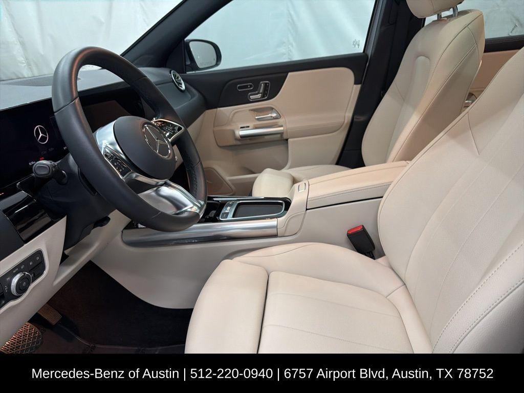 used 2025 Mercedes-Benz GLA 250 car, priced at $38,900