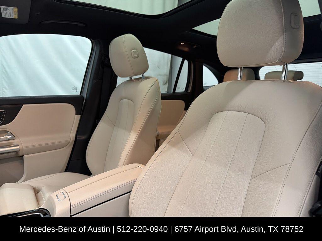 used 2025 Mercedes-Benz GLA 250 car, priced at $38,900