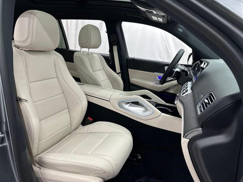 new 2025 Mercedes-Benz GLS 450 car, priced at $97,380