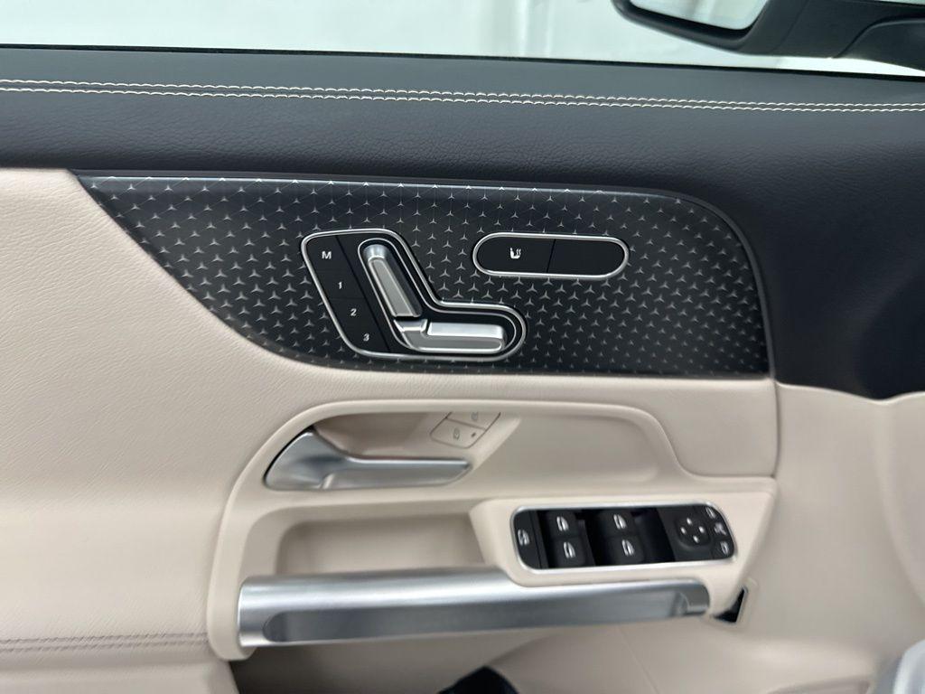 used 2025 Mercedes-Benz GLB 250 car, priced at $47,145