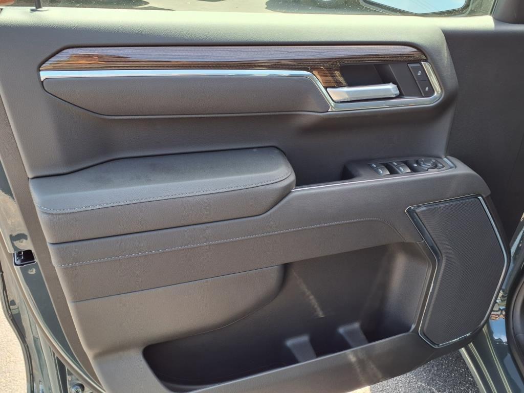 new 2025 Chevrolet Silverado 1500 car, priced at $50,300