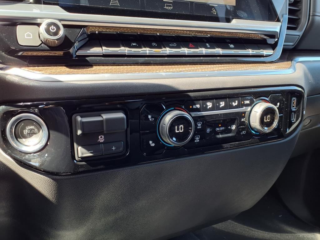 new 2025 Chevrolet Silverado 1500 car, priced at $50,300