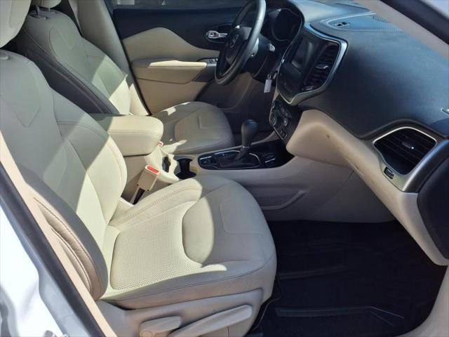 used 2019 Jeep Cherokee car, priced at $13,891