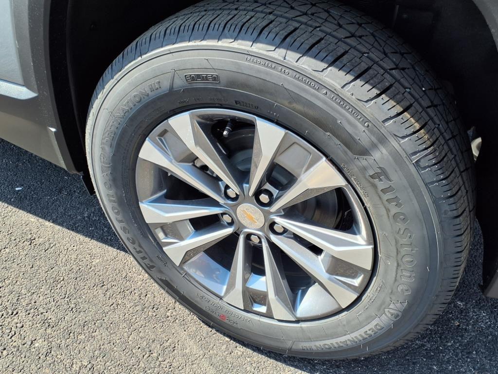 new 2026 Chevrolet Equinox car, priced at $29,495