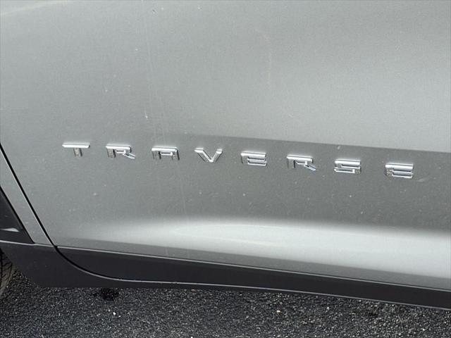 new 2025 Chevrolet Traverse car, priced at $43,060