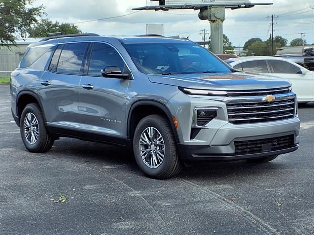 new 2025 Chevrolet Traverse car, priced at $43,060