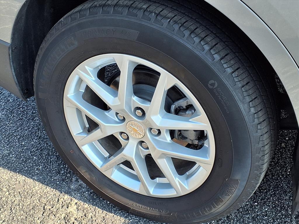 used 2024 Chevrolet Equinox car, priced at $23,291