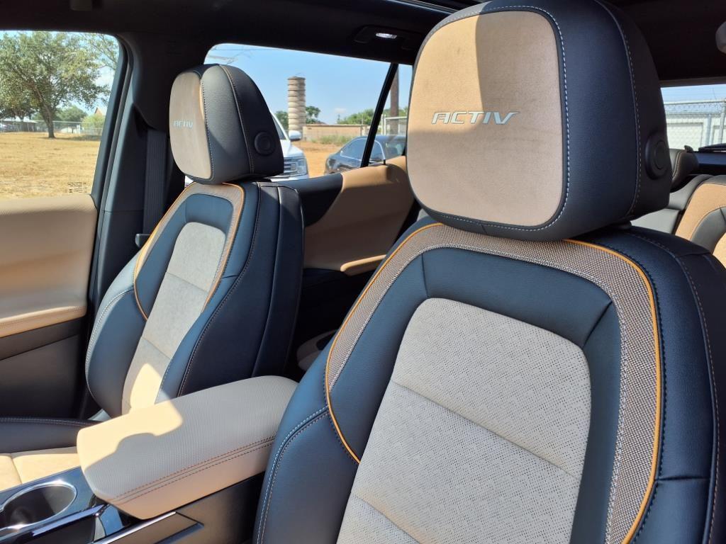 new 2026 Chevrolet Equinox car, priced at $35,815