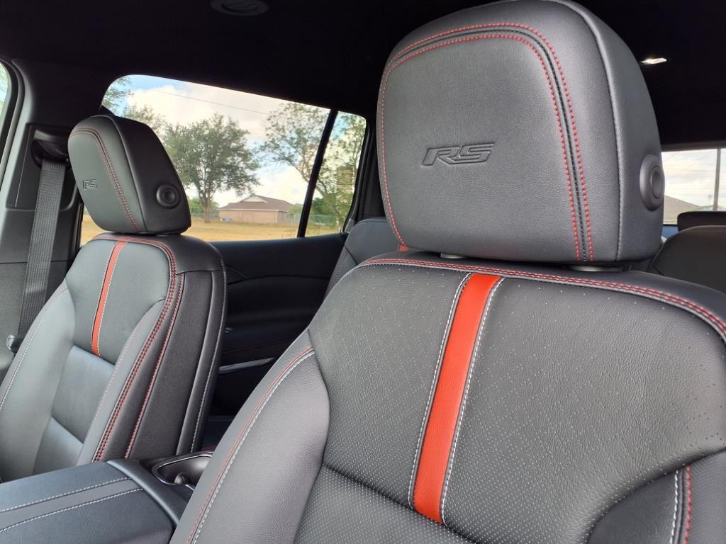 new 2026 Chevrolet Traverse car, priced at $57,720