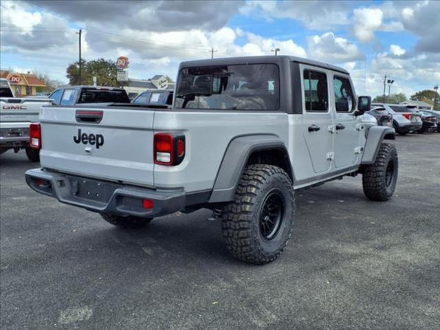 used 2023 Jeep Gladiator car, priced at $33,994