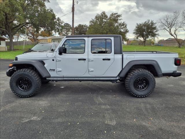 used 2023 Jeep Gladiator car, priced at $33,994