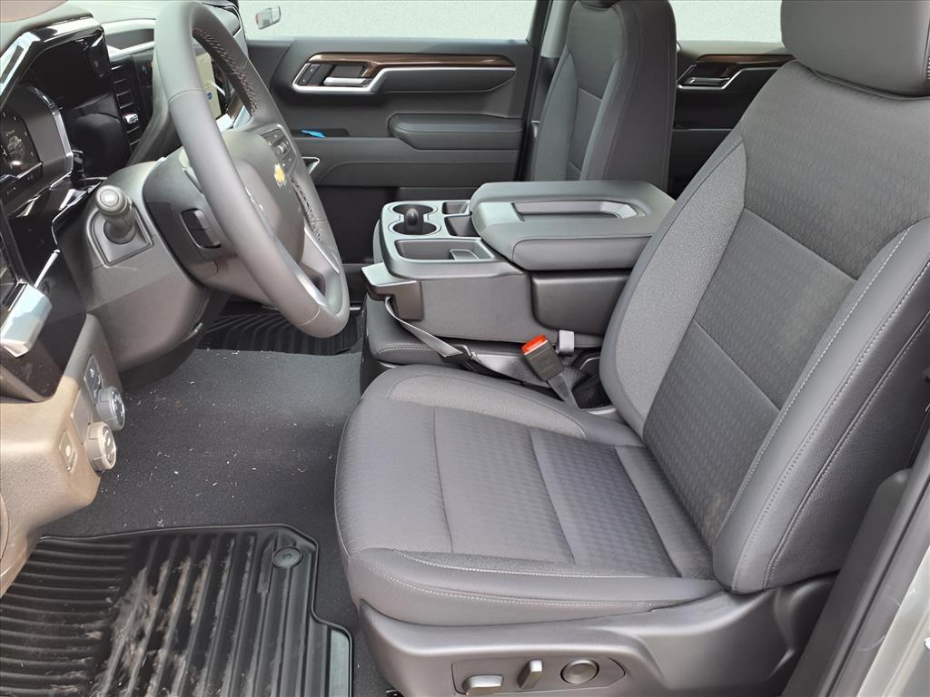 new 2025 Chevrolet Silverado 1500 car, priced at $49,100