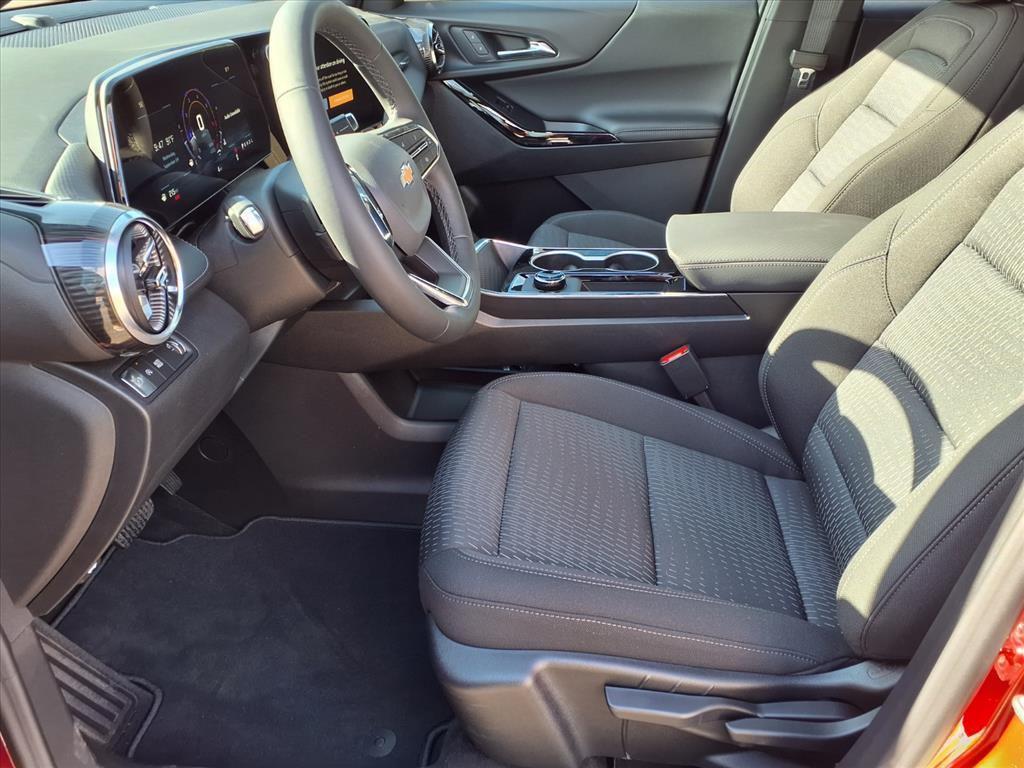 new 2026 Chevrolet Equinox car, priced at $30,485