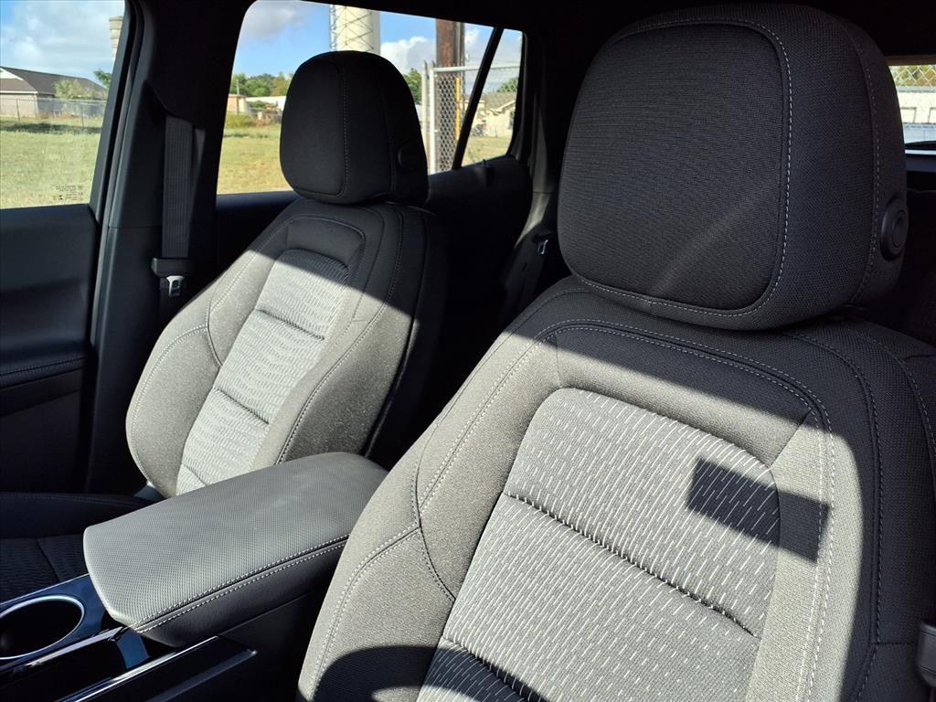 new 2026 Chevrolet Equinox car, priced at $30,485