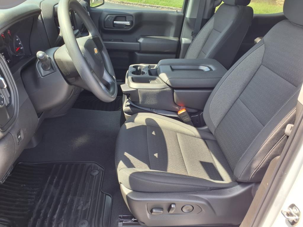 new 2025 Chevrolet Silverado 1500 car, priced at $45,300