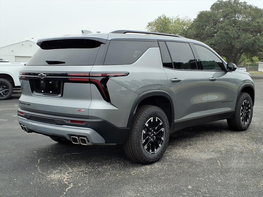 new 2026 Chevrolet Traverse car, priced at $53,815