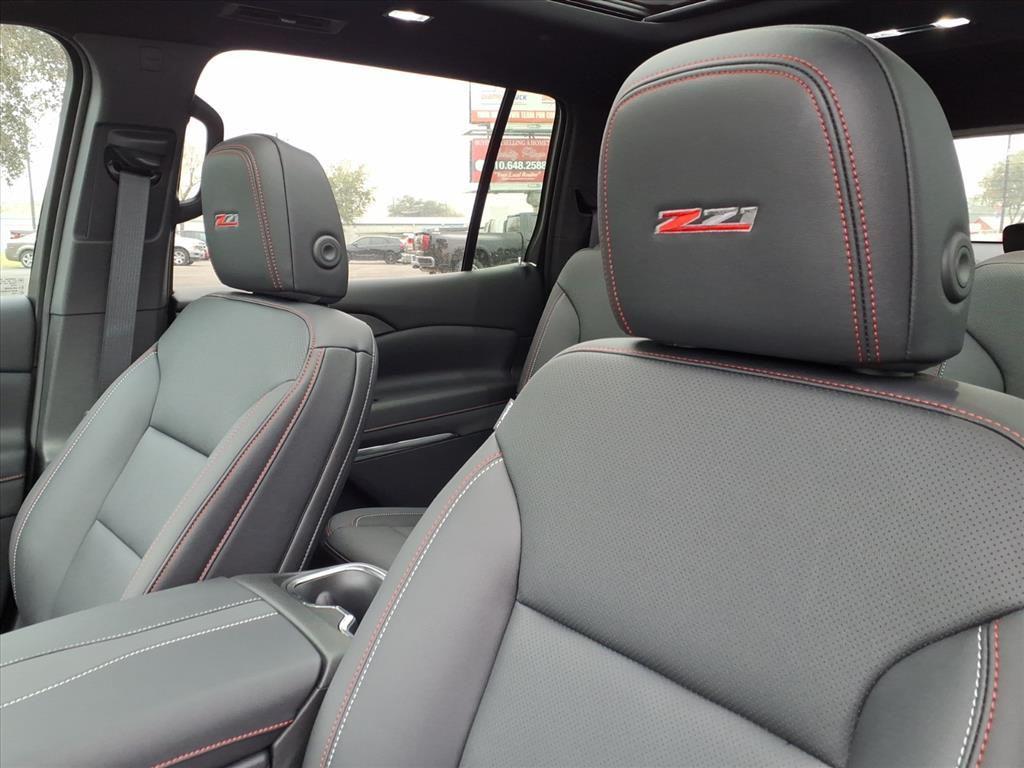 new 2026 Chevrolet Traverse car, priced at $53,815