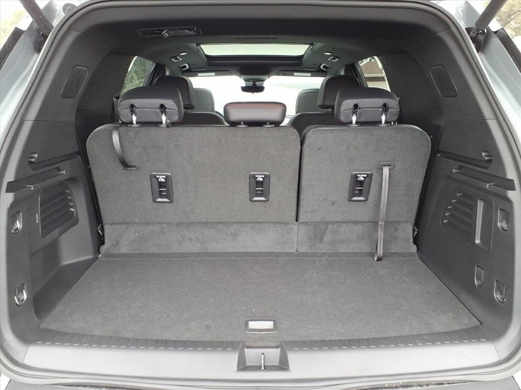 new 2026 Chevrolet Traverse car, priced at $53,815