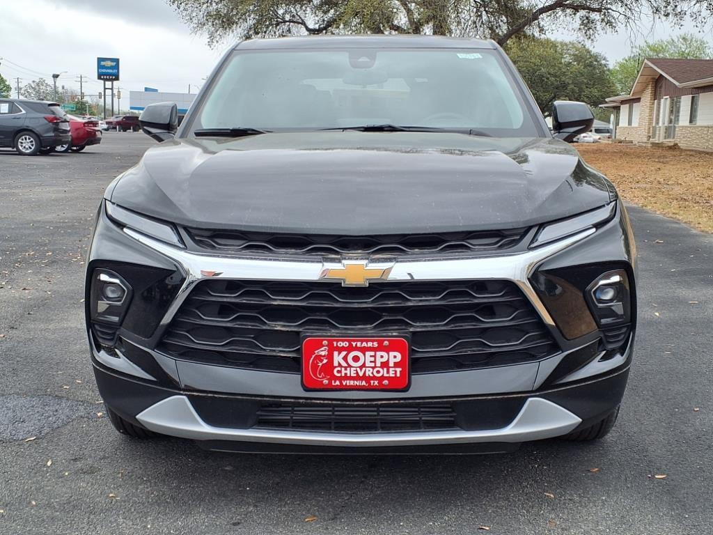 new 2025 Chevrolet Blazer car, priced at $33,673